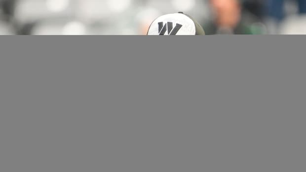 Washington Commanders head coach Ron Rivera pregame against the New York Jets at MetLife Stadium.
